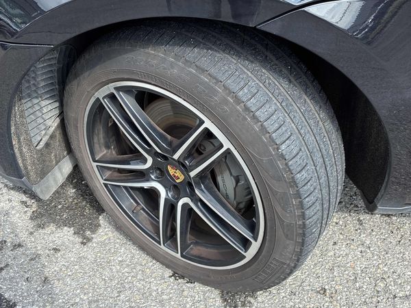 2021 Porsche Macan S