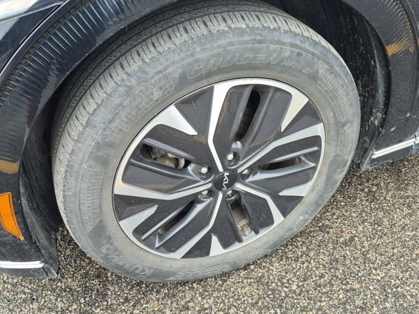 2023 Kia EV6 LONG RANGE-4D UTILITY AWD Light, Wind