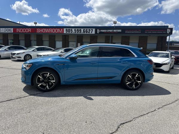 2019 Audi e-tron Progressiv