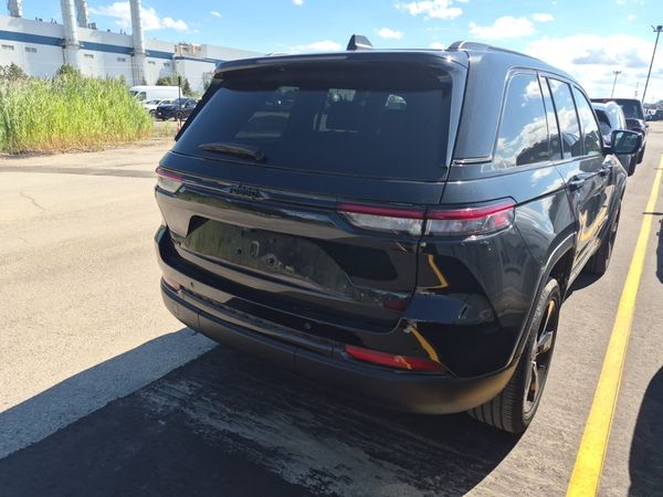 2023 Jeep Grand Cherokee ALTITUDE Laredo, Altitude