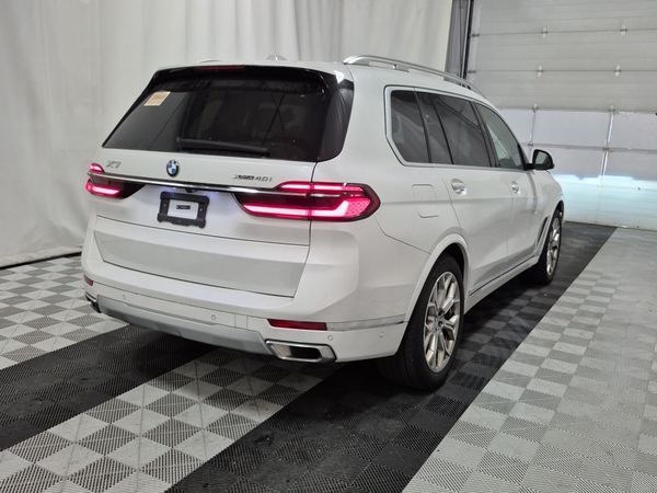 2024 BMW X7 XDRIVE40I