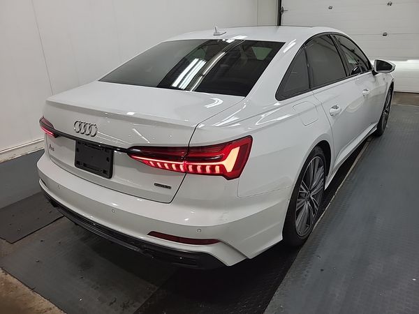2022 Audi A6 SEDAN TECHNIK quattro Prestige