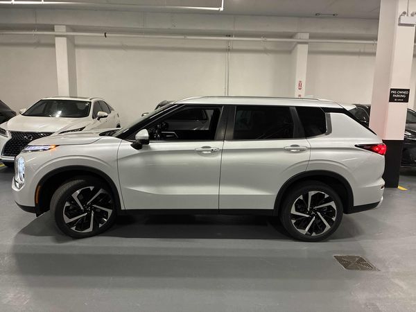 2023 Mitsubishi Outlander S-AWC