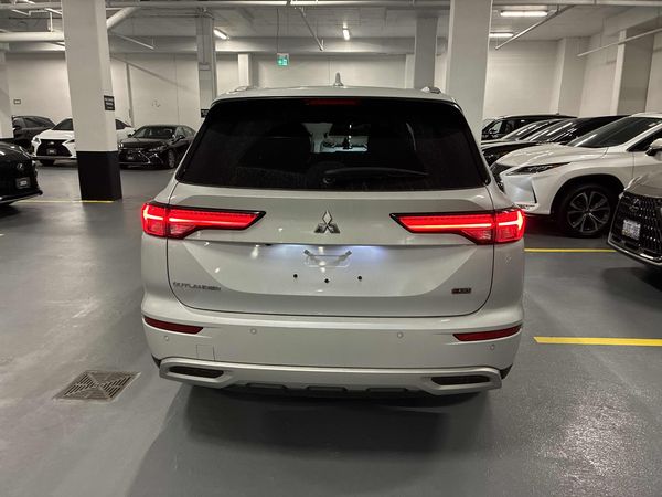 2023 Mitsubishi Outlander S-AWC