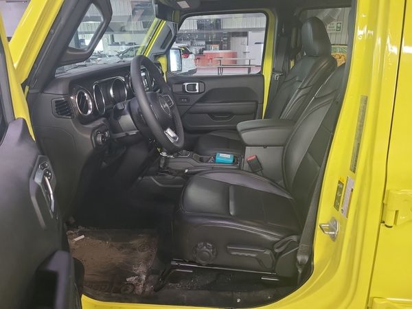 2023 Jeep Wrangler SAHARA ALTITUDE