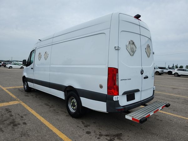 2019 Mercedes-Benz Sprinter Cargo Van 3500 High Roof V6 170