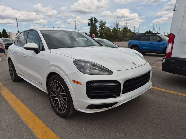 2021 Porsche Cayenne GTS