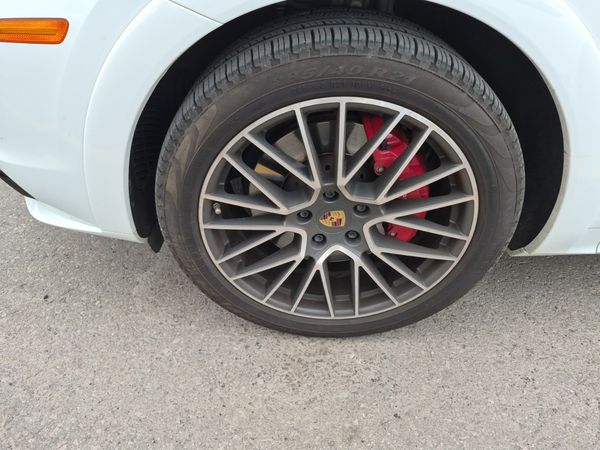 2021 Porsche Cayenne GTS