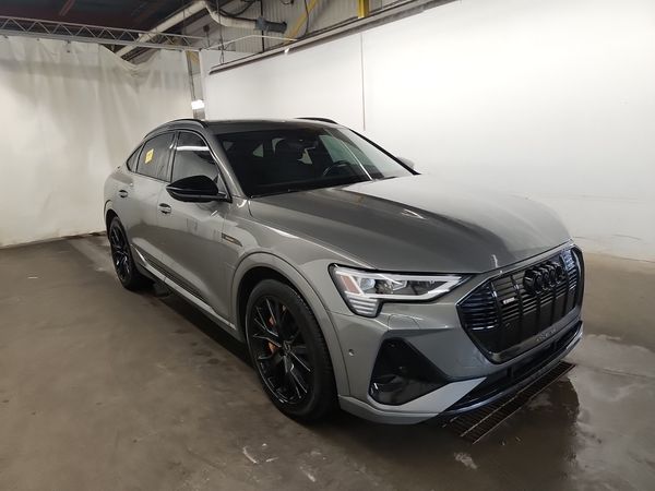 2022 Audi E-TRON SPORTBACK PROGRESSIV quattro Premium