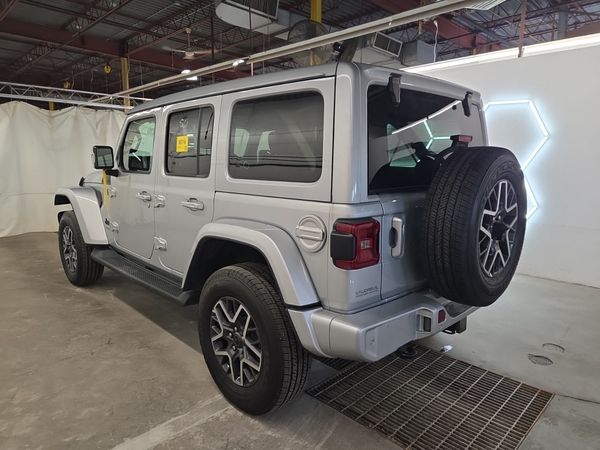 2023 Jeep Wrangler HIGH ALTITUDE Sahara