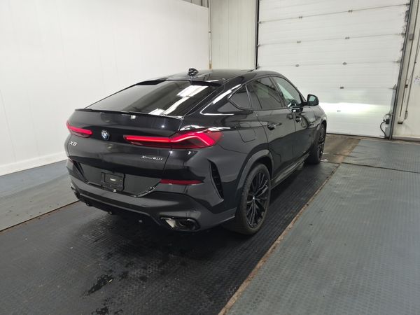 2023 BMW X6 XDRIVE40I