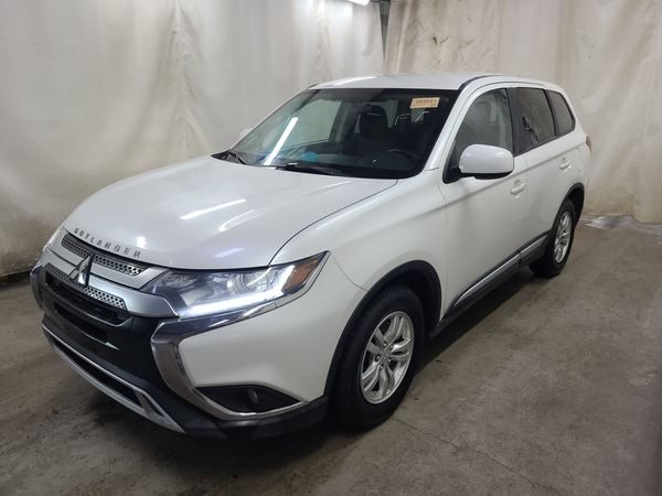 2020 Mitsubishi Outlander ES