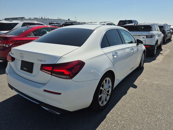 2022 Mercedes-Benz A-CLASS 4 MATIC SEDAN A220-4M