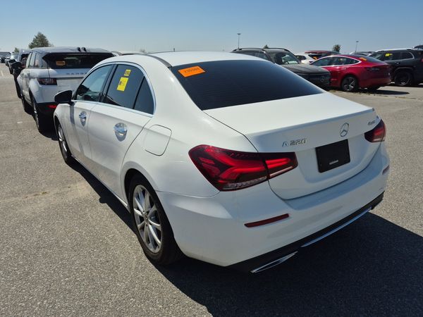 2022 Mercedes-Benz A-CLASS 4 MATIC SEDAN A220-4M