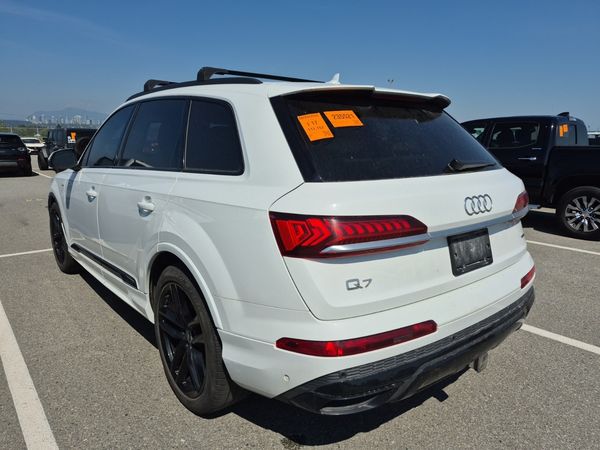 2021 Audi Q7 TECHNIK quattro Technik