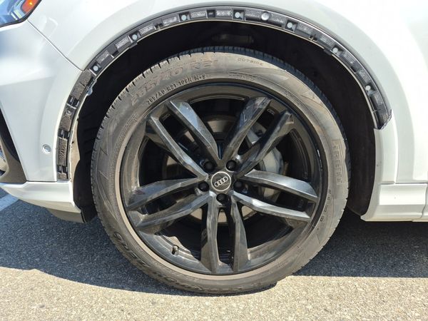 2021 Audi Q7 TECHNIK quattro Technik
