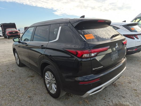 2024 Mitsubishi Outlander SE SE, Ralliart Edition