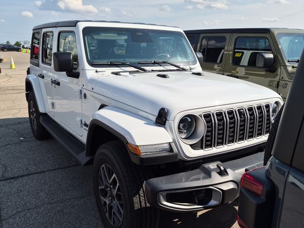2026 Jeep Wrangler SAHARA