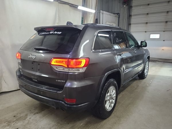 2019 Jeep Grand Cherokee LAREDO E