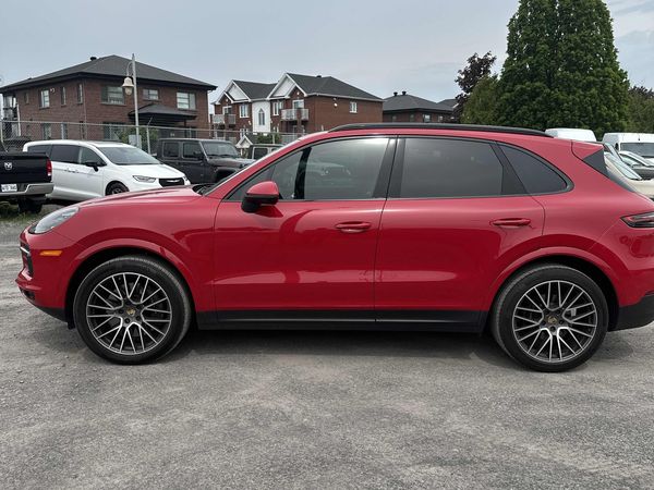 2022 Porsche Cayenne AWD Base