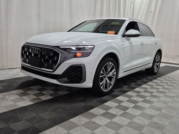 2025 Audi Q8 PROGRESSIV