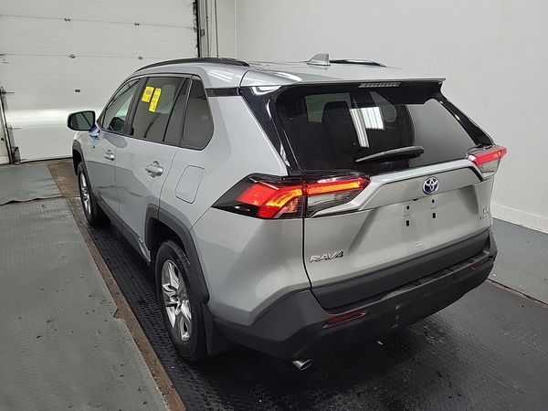 2023 Toyota Rav4 LE XLE Premium