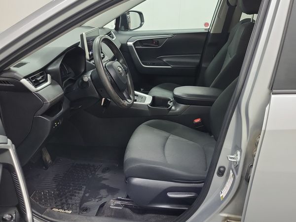 2023 Toyota Rav4 LE XLE Premium