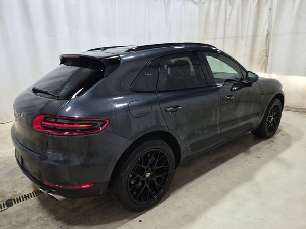 2018 Porsche MACAN S