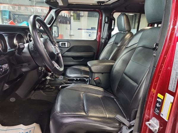 2021 Jeep Wrangler UNLIMITED ALTITUDE Unlimited Sahara