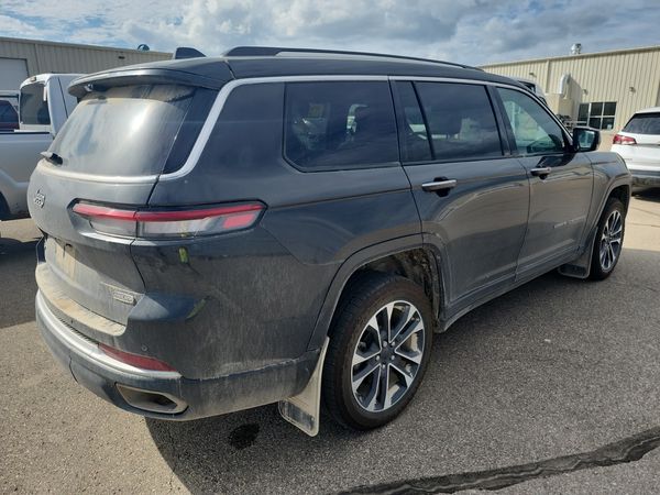 2022 Jeep Grand Cherokee L OVERLAND