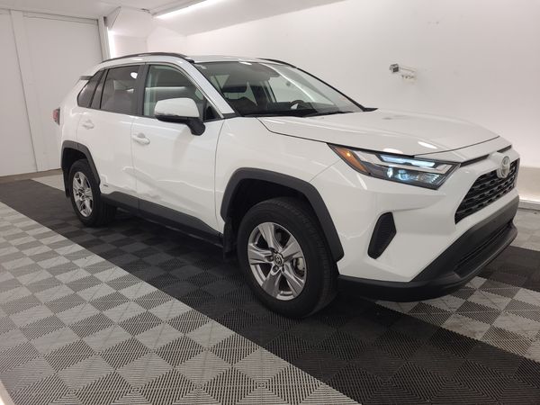 2025 Toyota Rav4 HYBRID XLE