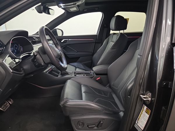 2024 Audi Q3 PROGRESSIV