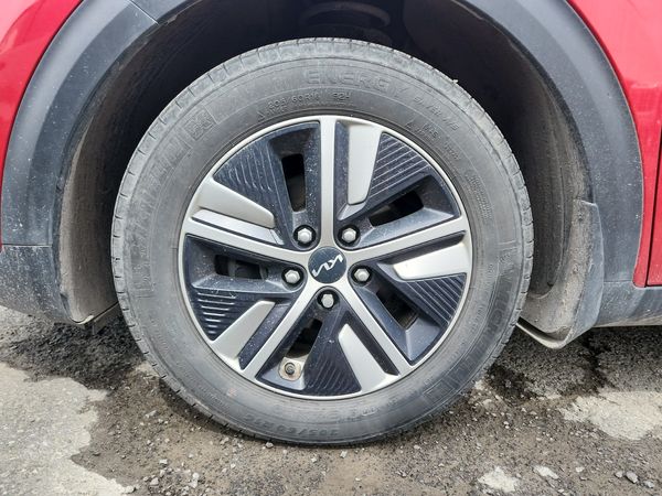 2022 Kia NIRO PLUG-IN HYBRID EX PREMIUM PLUG-IN-4D UTILITY
