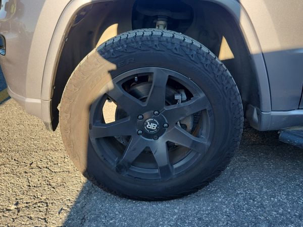 2021 Jeep Grand Cherokee ALTITUDE Laredo