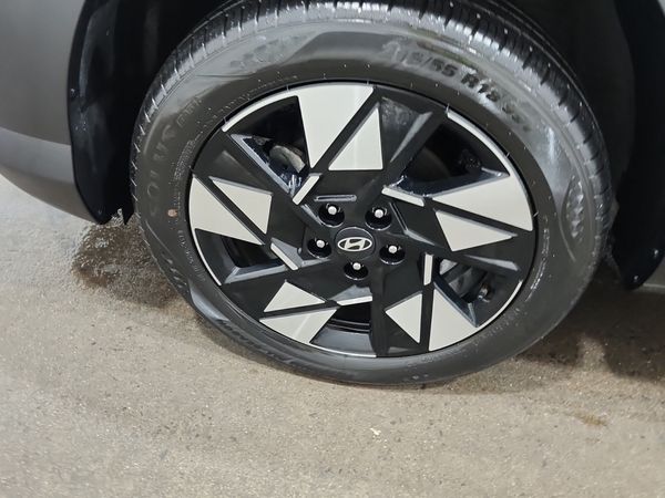 2024 Hyundai KONA PREFERRED SEL