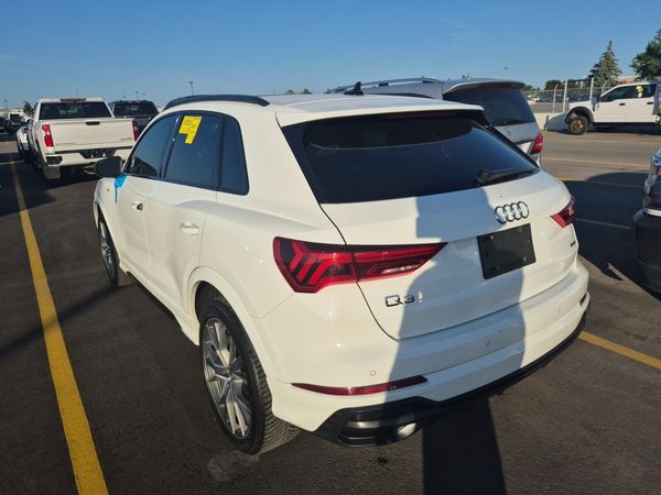 2021 Audi Q3 TECHNIK quattro Technik