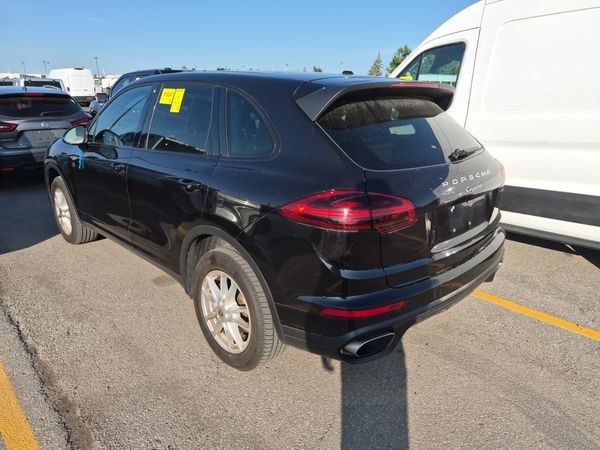 2017 Porsche Cayenne AWD 4DR
