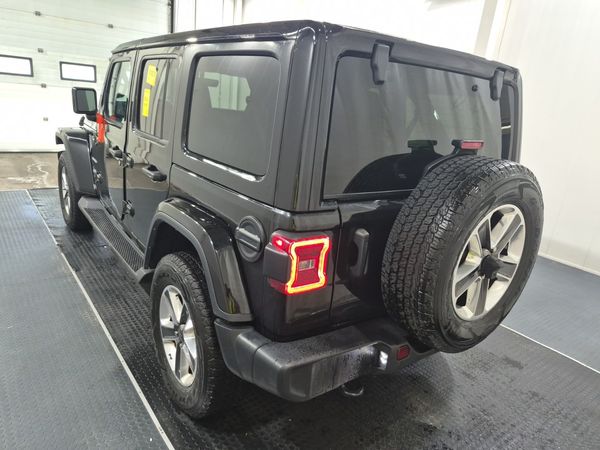 2022 Jeep Wrangler UNLIMITED SAHARA