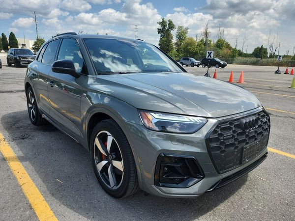2024 Audi Q5 TECHNIK S Line quattro Prestige