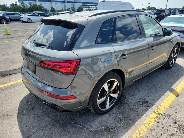 2024 Audi Q5 TECHNIK S Line quattro Prestige