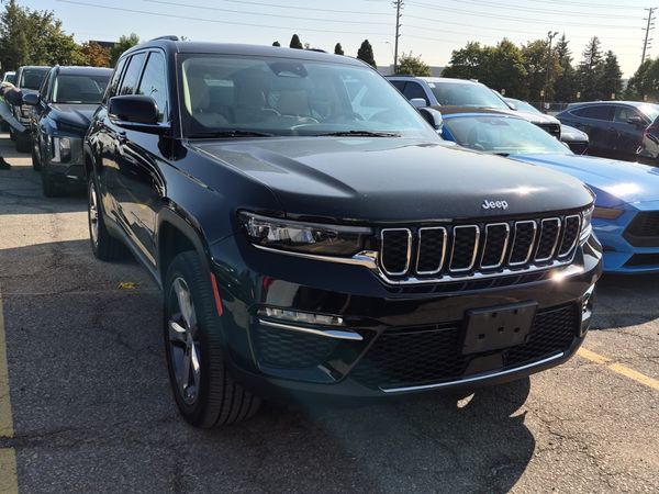 2022 Jeep Grand Cherokee LIMITED