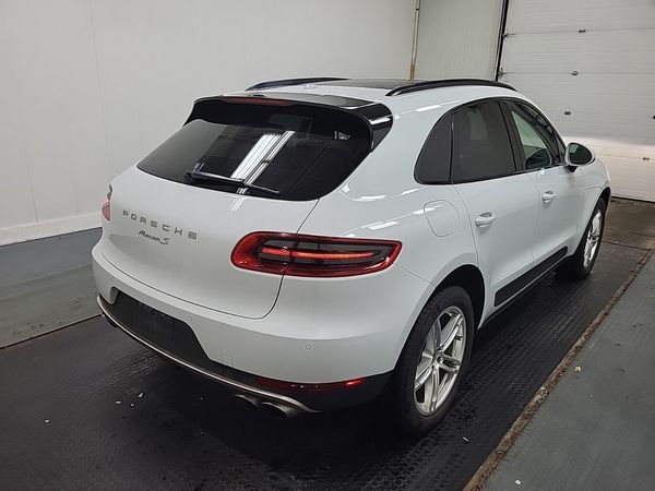 2018 Porsche MACAN S