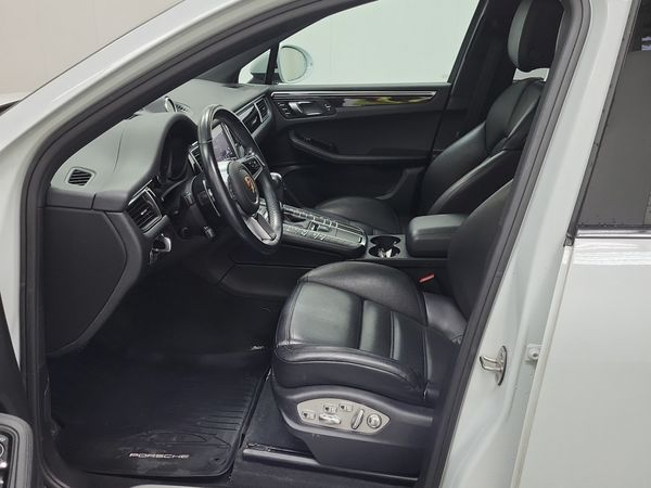 2018 Porsche MACAN S
