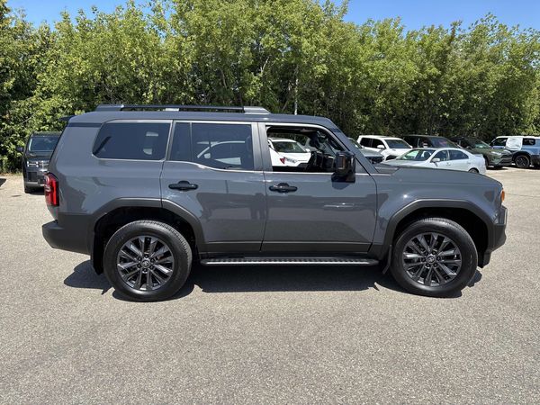 2024 Toyota Land Cruiser 4WD