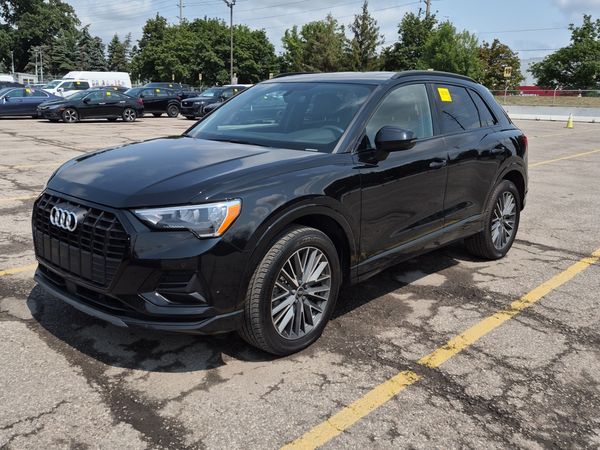 2022 Audi Q3 KOMFORT