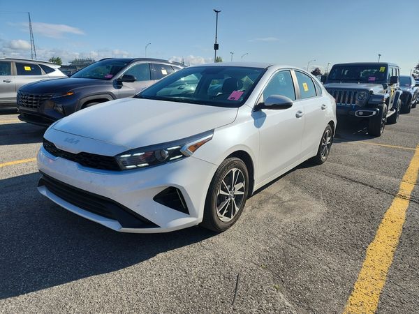 2024 Kia FORTE EX
