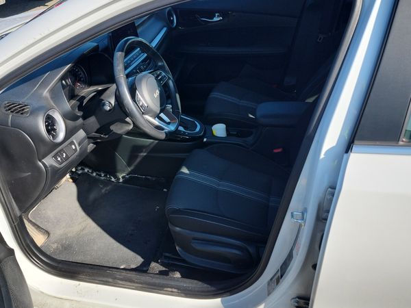 2024 Kia FORTE EX