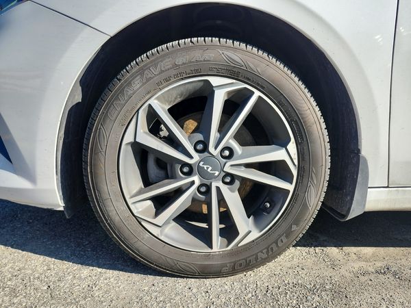 2024 Kia FORTE EX