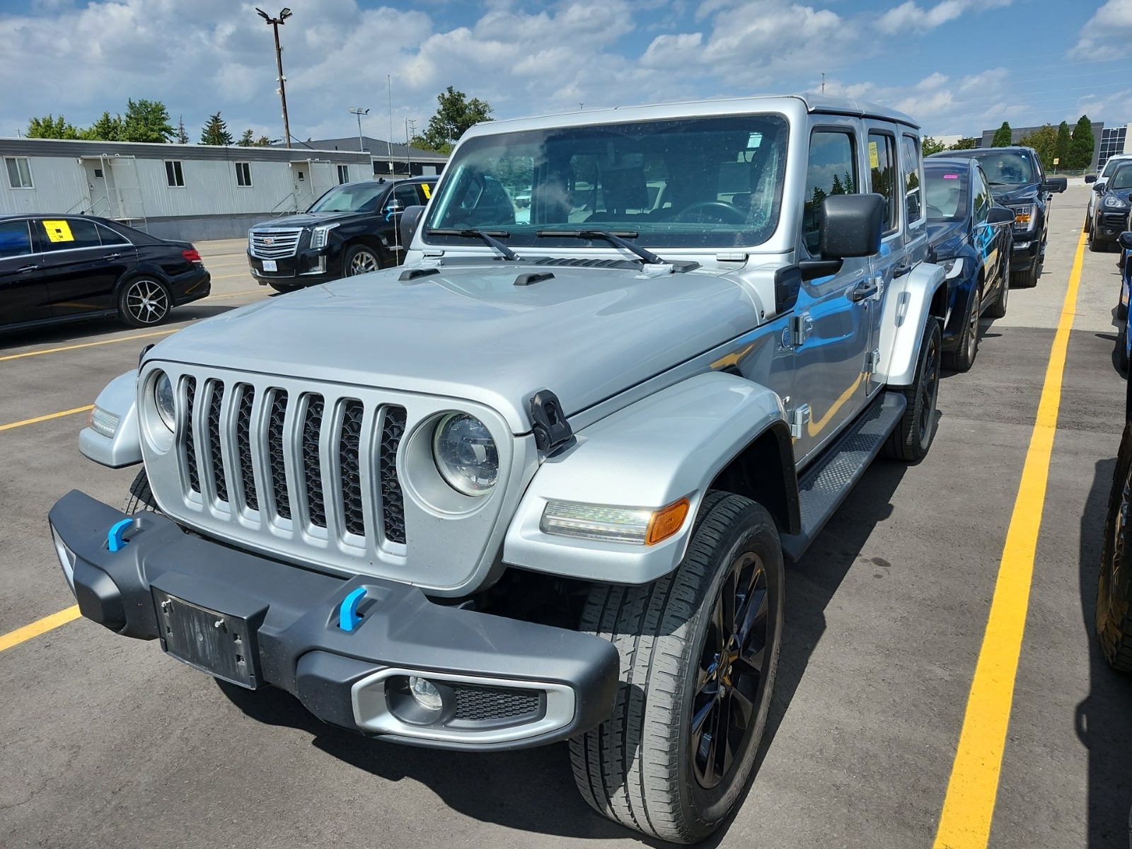 2023 Jeep Wrangler 4xe SAHARA