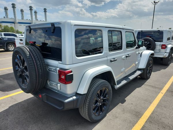 2023 Jeep Wrangler 4xe SAHARA